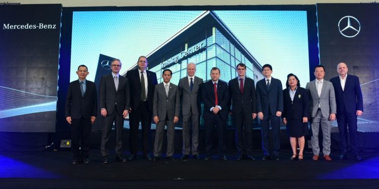 เมอร์เซเดส-เบนซ์ เปิดศูนย์ฝึกอบรมแห่งใหม่