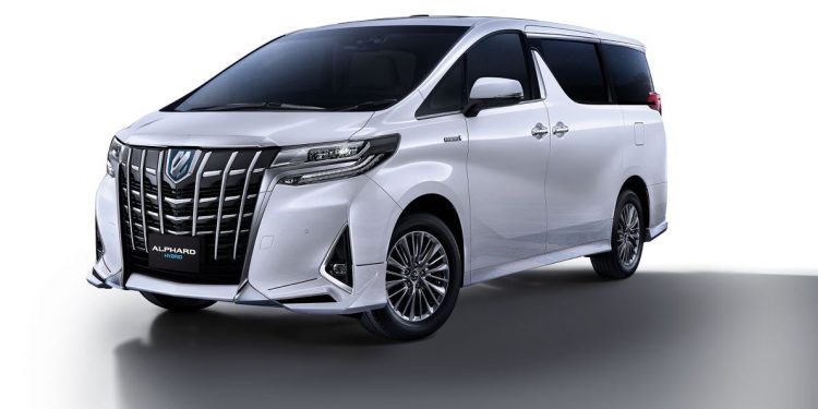 โตโยต้าแนะนำยนตรกรรมระดับผู้นำ “อัลฟาร์ดและเวลไฟร์ รุ่นปรับปรุงใหม่” 