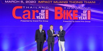 เบนท์ลีย์ เบนเทก้า คว้าแชมป์รางวัลรถยนต์ยอดเยี่ยมแห่งปี