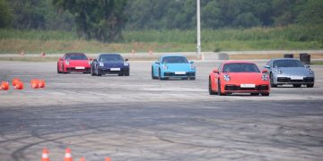 เอเอเอสฯ เปิดโลกยนตรกรรมสปอร์ตระดับตำนานกับกองทัพปอร์เช่ 911