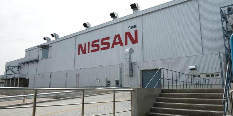 นิสสันประกาศขยายเวลาการพักสายการผลิตชั่วคราว