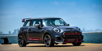 มินิ จอห์น คูเปอร์ เวิร์คส์ จีพี ใหม่ สานต่อดีเอ็นเอรถแข่งพันธุ์แท้สไตล์มินิ