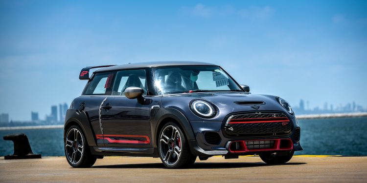 มินิ จอห์น คูเปอร์ เวิร์คส์ จีพี ใหม่ สานต่อดีเอ็นเอรถแข่งพันธุ์แท้สไตล์มินิ