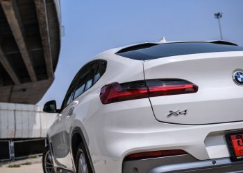 BMW  X4 โปรไฟล์ใหม่ เสริมลุคโฉบเฉี่ยวพร้อมจัดเต็มเทคโนโลยีล้ำสมัยในราคาเดิม