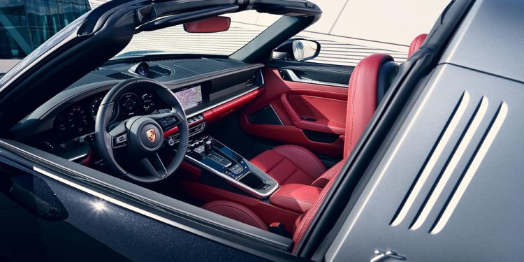 “ปอร์เช่ 911 ทาร์กา ใหม่” มาพร้อมความหรูหรา สง่างาม โดดเด่น