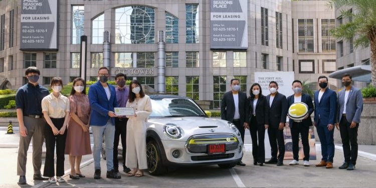 มินิส่งมอบ คูเปอร์ เอสอี ให้แก่ลูกค้าท่านแรกในประเทศไทย