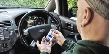 ฟอร์ดพร้อมปกป้องวัสดุภายในรถเพื่อให้คุณใช้เจลล้างมือได้อย่างสบายใจ