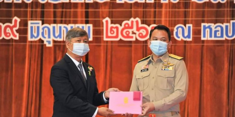 ฮอนด้ารับประกาศเกียรติคุณบัตรและเข็มที่ระลึกเสมาคุณูปการ
