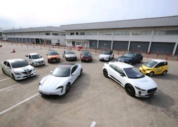 เอเอเอสฯ ส่ง ปอร์เช่ ไทคานน์ ร่วมกิจกรรม EV Drive & Ride ภายในงาน EV Asia 2020