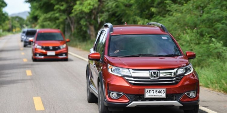 “ฮอนด้าชวนทำดี ครั้งที่ 4 ไปกับ บีอาร์-วี และ โมบิลิโอ” ชวนสื่อมวลชนนำสิ่งของบริจาคให้กับโรงเรียนบ้านหนองไผ่ และโรงพยาบาลบ้านลาด