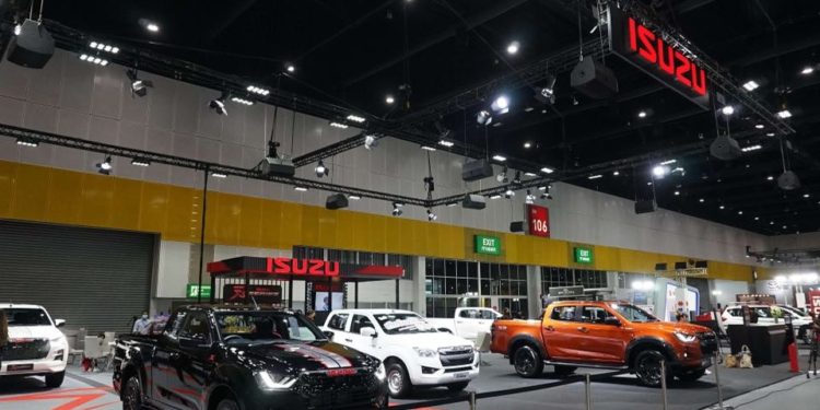 อีซูซุส่งทัพยนตรกรรม “ออลนิว อีซูซุดีแมคซ์” และ “ออลนิวอีซูซุ เอ็กซ์-ซีรี่ส์”  ครบรุ่น ร่วมงาน “FAST Auto Show Thailand 2020”