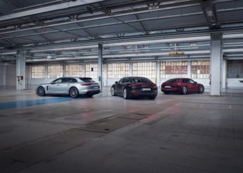 ปอร์เช่ เปิดตัว พานาเมร่า ใหม่ แรงสะใจด้วยพละกำลังสูงสุด 700 แรงม้า 