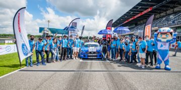 ฟอร์ด ไทยแลนด์ เรซซิ่ง ลงสนามแรกสร้างสีสันให้การแข่งขันรถกระบะ
