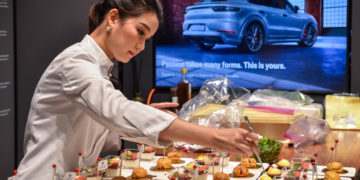 เอเอเอสฯ เชิญลูกค้าคนสำคัญร่วมสัมผัสประสบการณ์สุดเอ็กซ์คลูซีฟในกิจกรรม Porsche Dining Experience