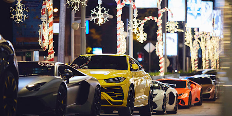 “LAMBORGHINI NIGHT” รวมพลเหล่าสาวกกระทิงดุร่วมเฉลิมฉลองเทศกาลแห่งความสุขส่งท้ายปี