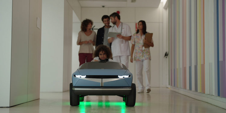 รถไฟฟ้าขนาดจิ๋ว 45 ของฮุนไดที่ใช้ความรู้สึกขับเคลื่อนรถ