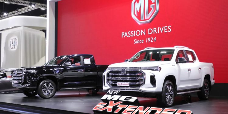 เอ็มจี ยกขบวนยนตรกรรม ร่วมงานมอเตอร์โชว์ ตอกย้ำการเป็นรถยนต์เพื่อคนไทย