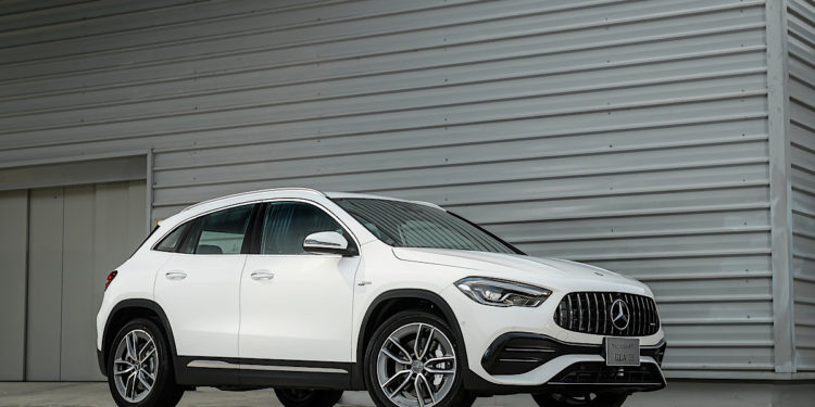 เปิดตัว “Mercedes-AMG GLA 35 4MATIC” เคาะราคา 3.19 ล้านบาท !!