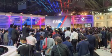 BMW จัดเซอร์ไพรส์อีกหนึ่งชุดใหญ่เพื่อลูกค้าโดยเฉพาะ ในงานมอเตอร์โชว์ครั้งที่ 42