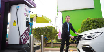 เอ็มจี หนุน PEA และบางจาก เปิดสถานีชาร์จรถยนต์พลังงานไฟฟ้า