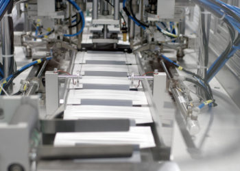 ‘มิชลิน’ เปิดห้องปฏิบัติการที่ใช้ระบบอัตโนมัติผลิตหน้ากากอนามัยเป็นครั้งแรก ณ ประเทศฝรั่งเศส