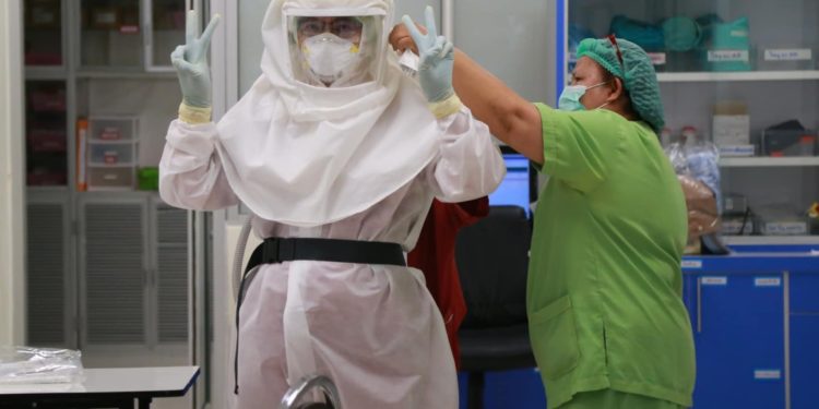 กองทุนฮอนด้าเคียงข้างไทย พร้อมสู้โควิด-19 เดินหน้าผลิตและเตรียมส่งมอบหน้ากากแรงดันลบ