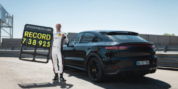 สถิติใหม่ที่ Nürburgring Nordschleife จากปอร์เช่ คาเยนน์