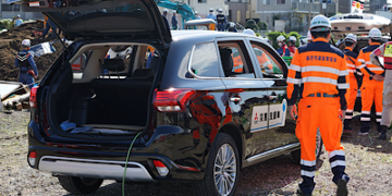 มิตซูบิชิ เอาท์แลนเดอร์ พีเอชอีวี ยานยนต์ไฟฟ้าแบบปลั๊กอินไฮบริด เพื่อการขับเคลื่อนที่ยั่งยืน