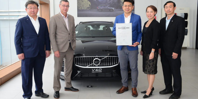 วอลโว่รับรองการให้บริการแบบ Volvo Personal Service (VPS) แก่โชว์รูม “เอ็ม ดับบลิว มอเตอร์วัน นนทบุรี”