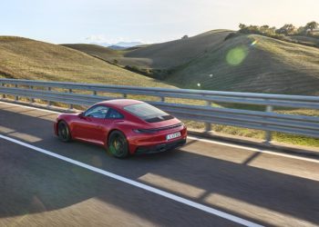 เสริมทัพยนตรกรรมสปอร์ต 911 เพื่อเติมเต็มความสำเร็จด้วย 5 รุ่นล่าสุด