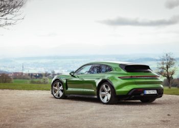 ปอร์เช่มียอดส่งมอบรถยนต์ใหม่เพิ่มขึ้นถึง 31% ภายใน 6 เดือนแรกของปี 2021