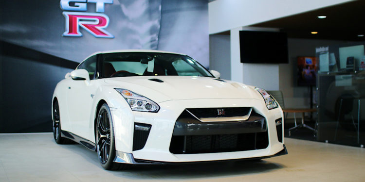 ลูกค้ามั่นใจเลือกซื้อ นิสสัน จีที-อาร์ กับ ผู้จำหน่ายอย่างเป็นทางการ