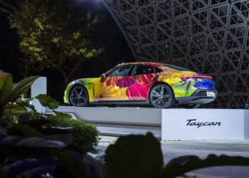 ปอร์เช่จัดนิทรรศการ Porsche Taycan electrifies Singapore’s Gardens by the Bay