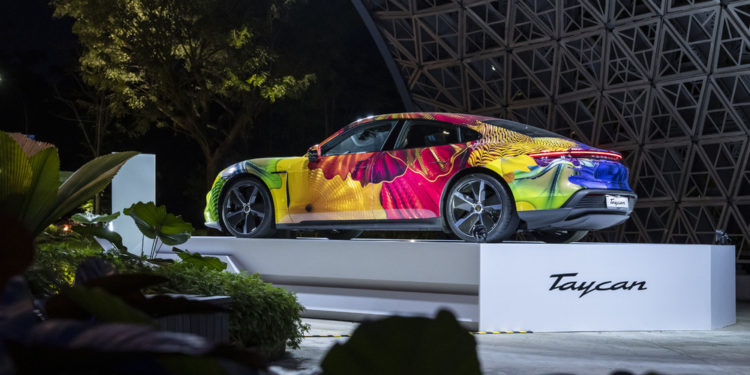 ปอร์เช่จัดนิทรรศการ Porsche Taycan electrifies Singapore’s Gardens by the Bay