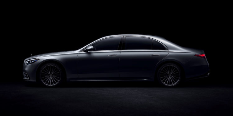 เมอร์เซเดส-เบนซ์ ย้ำความพร้อมในการเป็นผู้ผลิตรถยนต์ไฟฟ้าเต็มตัวในประเทศไทย