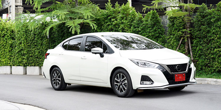 อัลเมร่าแนะของขวัญสุดเซอร์ไพรส์สำหรับติดรถคันเก่งของคุณแม่ปีนี้