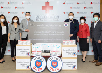 มาสด้าส่งมอบอุปกรณ์ป้องกันโควิด-19 ผ่านสภากาชาดไทย