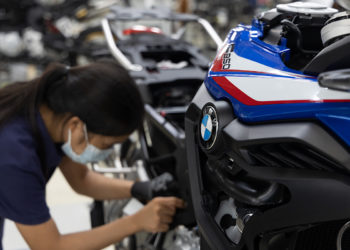 BMW ผลิตยนตรกรรมครบ 200,000 คัน พร้อมยกระดับมาตรการป้องกันการแพร่เชื้อ