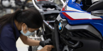 BMW ผลิตยนตรกรรมครบ 200,000 คัน พร้อมยกระดับมาตรการป้องกันการแพร่เชื้อ