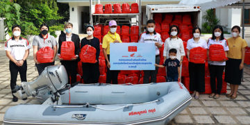 กองทุนฮอนด้าเคียงข้างไทย ร่วมบรรเทาทุกข์และส่งมอบความช่วยเหลือให้ผู้ประสบอุทกภัยใน 6 จังหวัด รวม 1 ล้านบาท