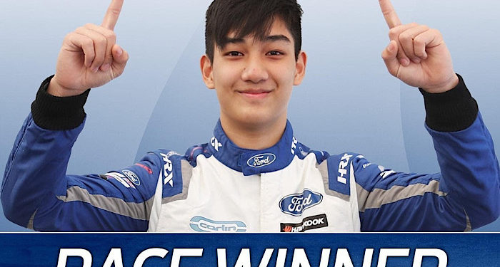 “เติ้น” ทัศนพล อินทรภูวศักดิ์ นักแข่งดาวรุ่งไทย โชว์ฟอร์มยืนหนึ่ง คว้าแชมป์อันดับ 1 ศึก F4 British Championship สนาม 29