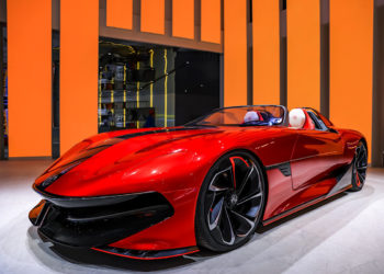 MG ตอกย้ำความเป็นผู้นำรถยนต์ไฟฟ้าตัวจริง พาคนไทยสู่อีกระดับของอีวี กับ MG Cyberster รถยนต์ต้นแบบขับเคลื่อนพลังงานไฟฟ้า