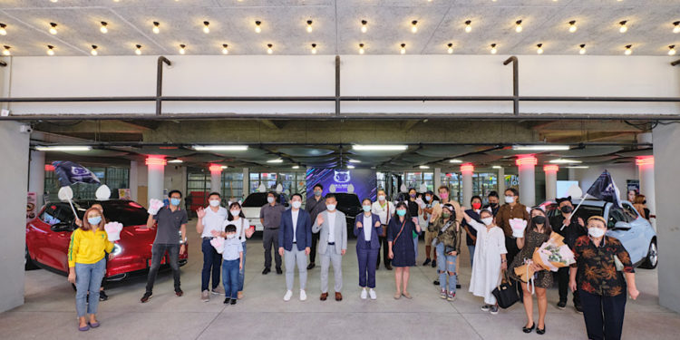 เกรท วอลล์ มอเตอร์ ส่งมอบ ORA Good Cat ให้แก่ลูกค้า 11ท่านแรกในวันที่ 11 เดือน 11