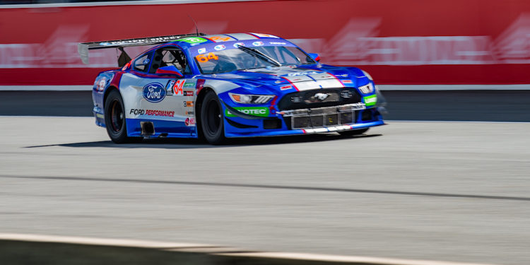 ฟอร์ด ไทยแลนด์ เรซซิ่ง คว้า 1 รางวัลในสนามแรก ไทยแลนด์ ซูเปอร์ ซีรีส์ 2021