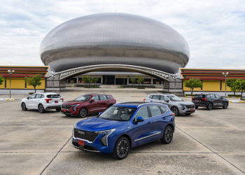 ร่วมชม LIVE สด บรรยากาศการแถลงข่าวเปิดบูธ พร้อมกันทั่วประเทศได้ทาง Facebook หรือ YouTube หรือ TikTok