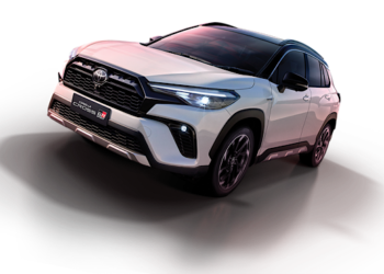 การเดินทางครั้งใหม่ที่เร้าใจกว่าเดิม โคโรลล่า ครอส HEV GR Sport “RACE YOUR JOURNEY AMBITION