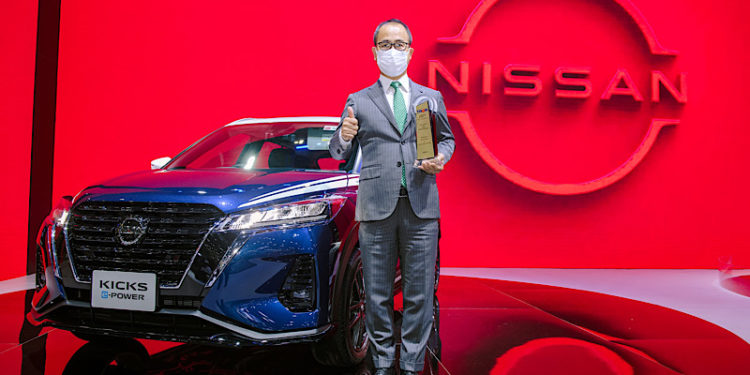 นิสสัน คว้าสามรางวัลด้านธุรกิจยานยนต์ยอดนิยมแห่งปี 2564