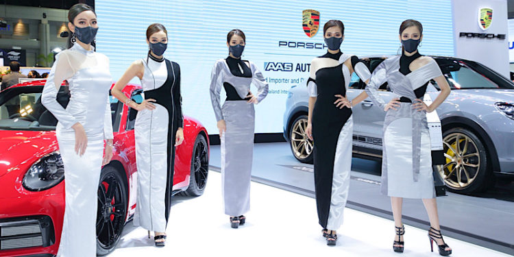 เด็กไทยฝีมือดี ถ่ายทอดลุคไอคอนนิคสะท้อนแฟชั่นความเป็นปอร์เช่