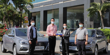 เอ็มจี ส่งมอบ MG EP รถยนต์ไฟฟ้า100% ให้กับ PTTOR บริษัทในกลุ่ม ปตท.