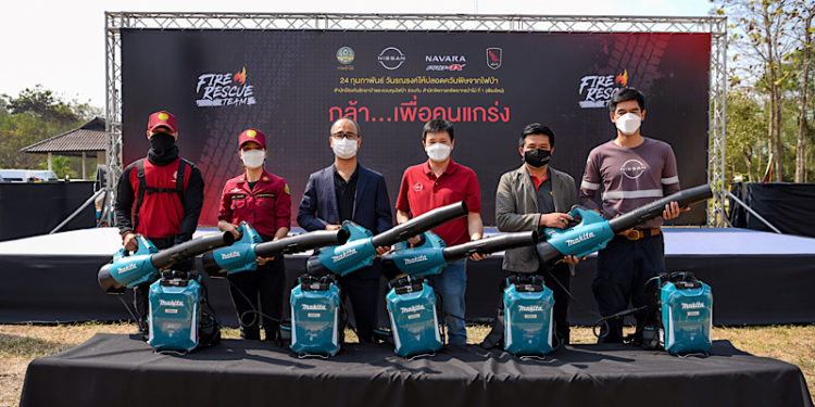 นิสสัน ส่งมอบ นาวารา กระบะกล้าเพื่อคนแกร่ง สนับสนุนภารกิจ ‘ทีมเหยี่ยวไฟ’